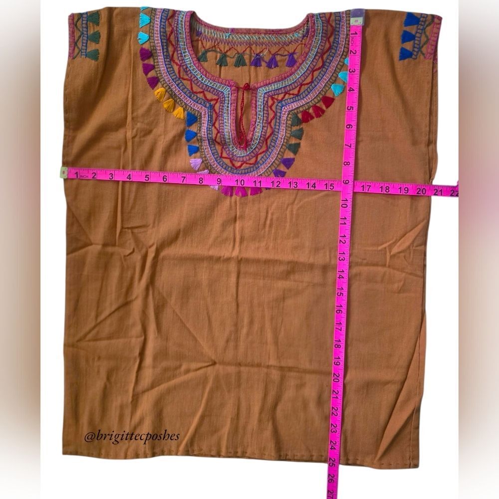HANDMADE Traditional Embroidered Mexican Blouse - Picture 9 of 11